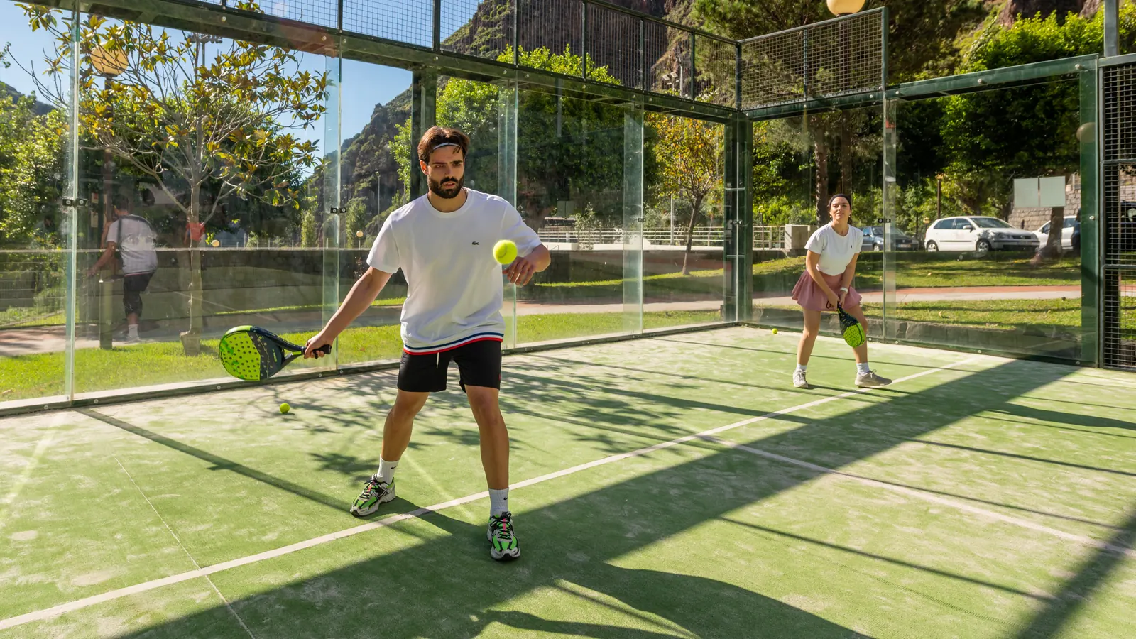 Premium indoor padel court in Alpine